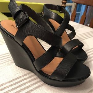 New XAPPEAL Black wedge sandals